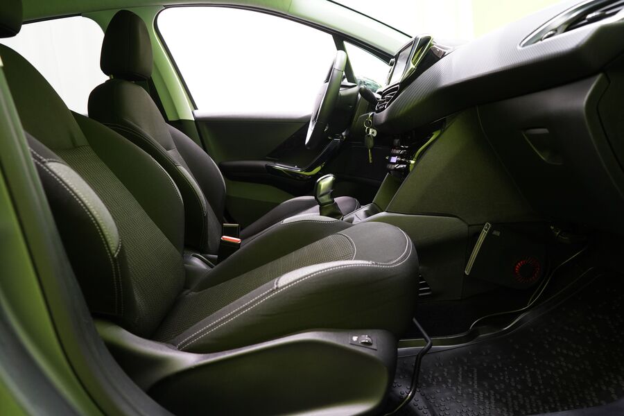 Peugeot 208 vaihtoauto