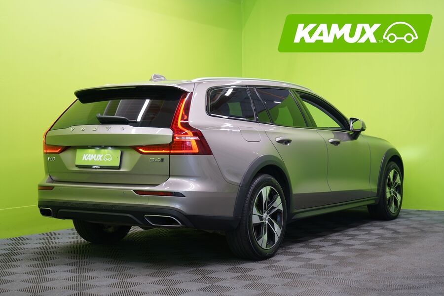 Volvo V60 Cross Country vaihtoauto