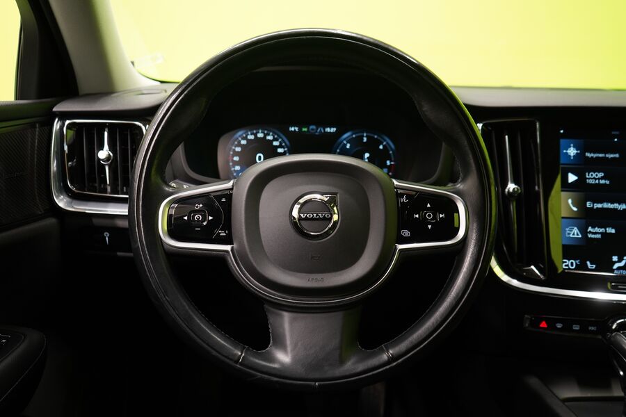 Volvo V60 Cross Country vaihtoauto