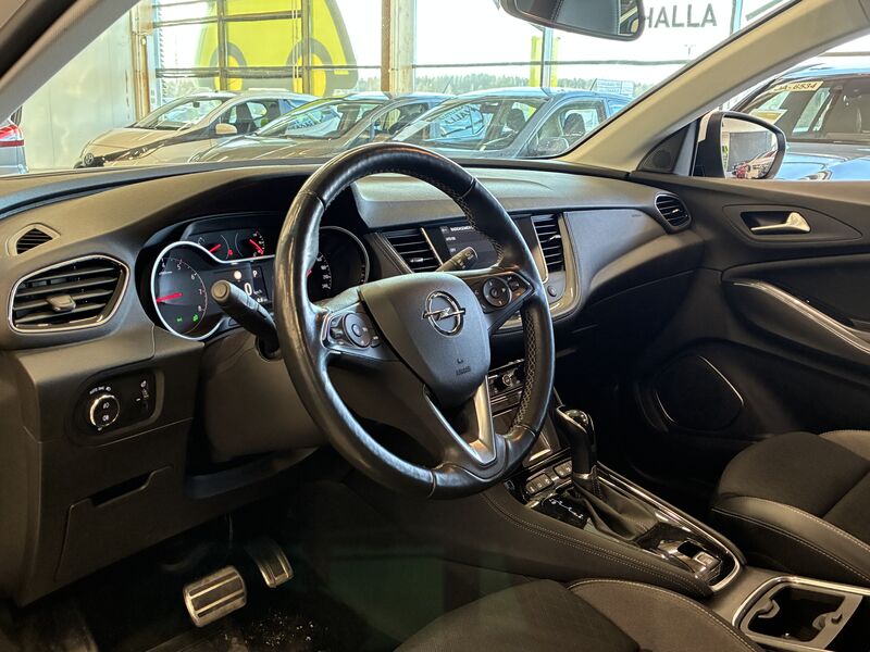 Opel Grandland X vaihtoauto