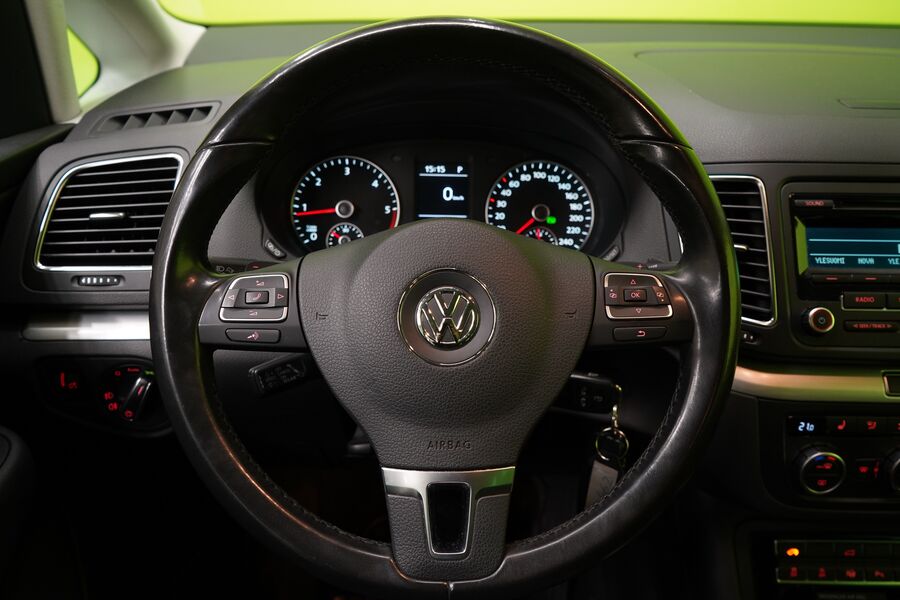 Volkswagen Sharan vaihtoauto