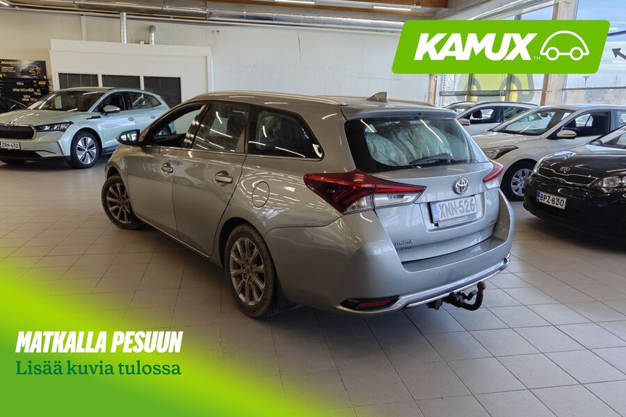 Toyota Auris vaihtoauto