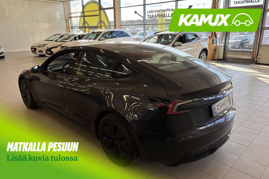 Tesla Model 3 vaihtoauto