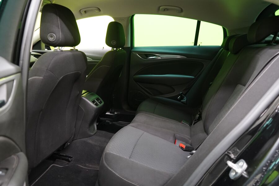 Opel Insignia vaihtoauto