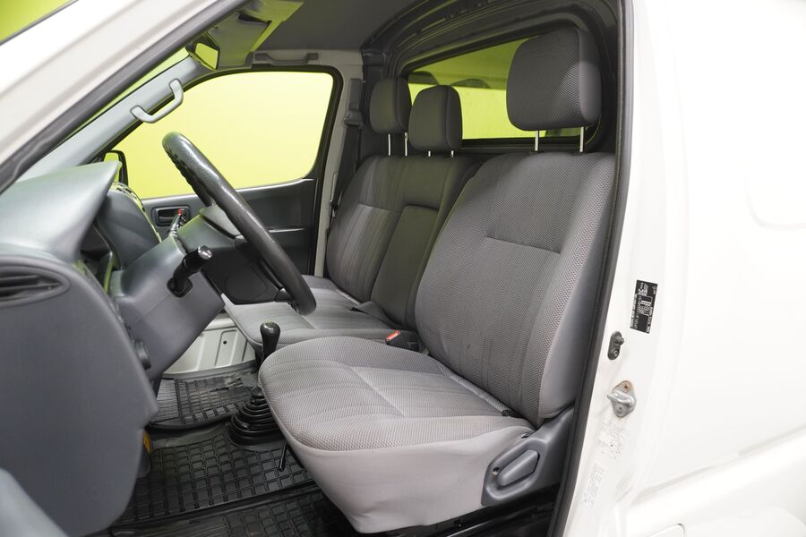 Toyota Hiace vaihtoauto