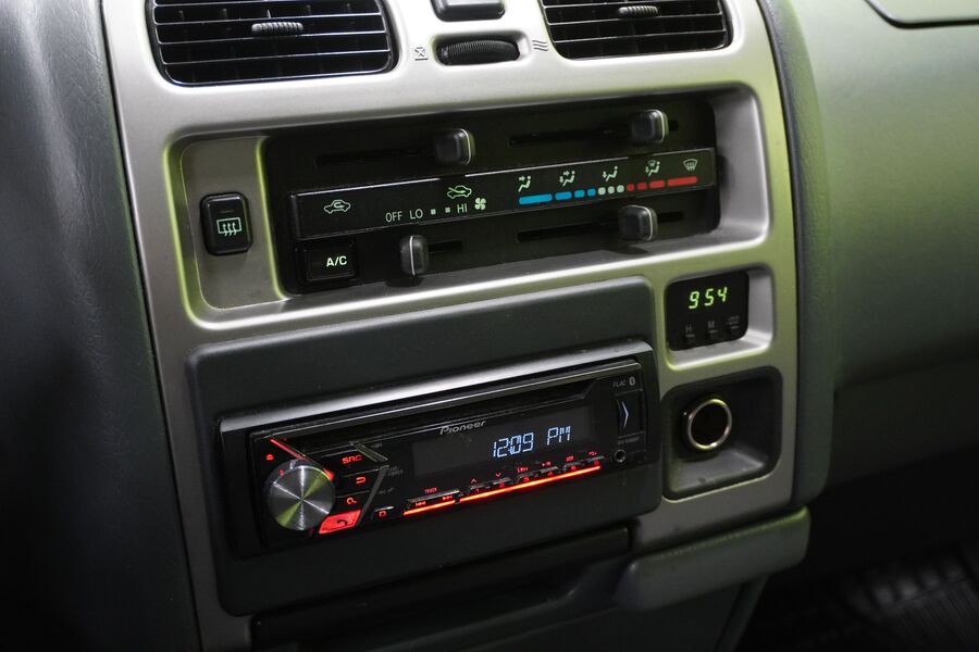 Toyota Hiace vaihtoauto