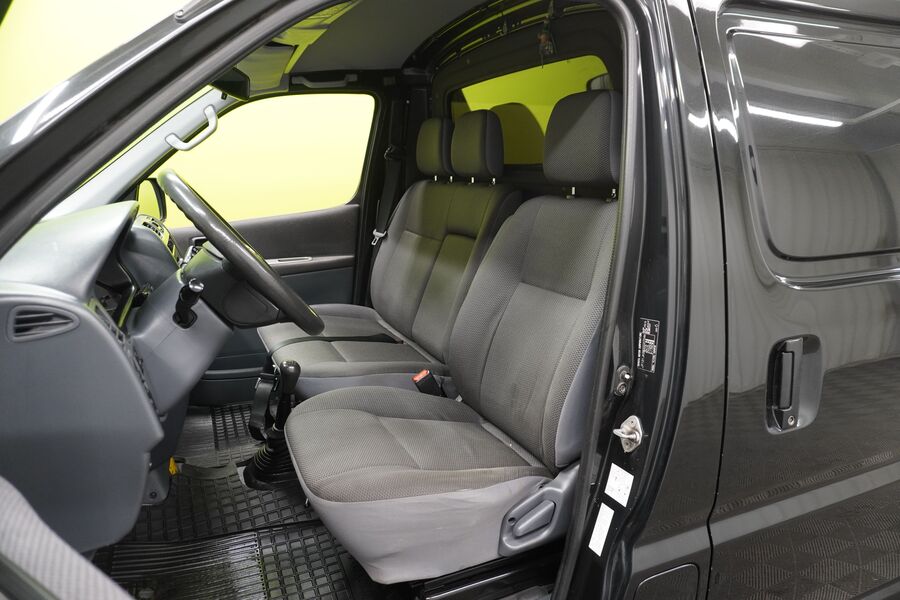 Toyota Hiace vaihtoauto