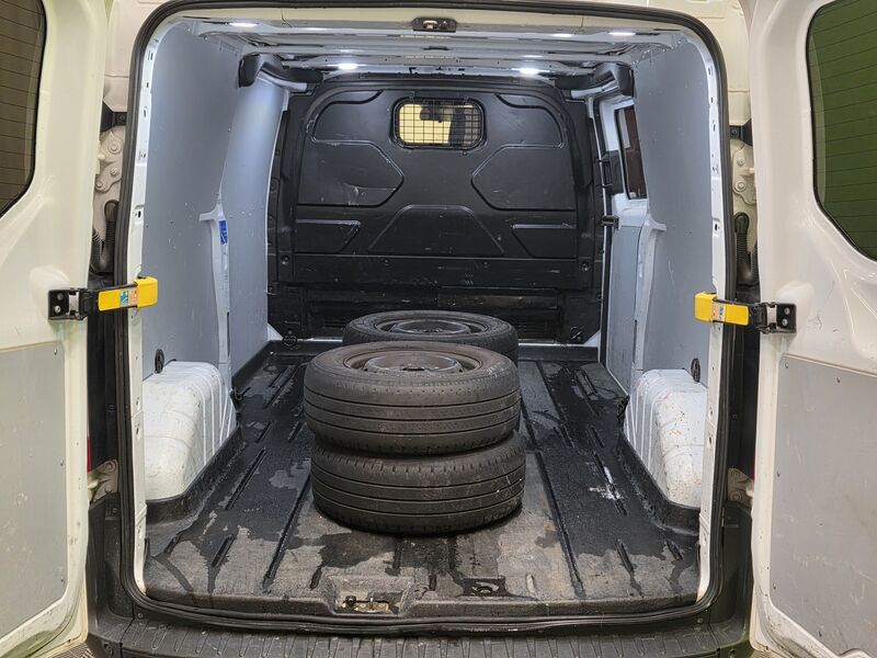 Ford Transit Custom vaihtoauto