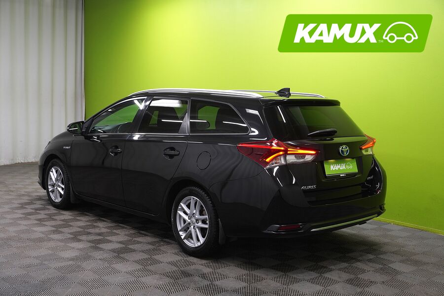 Toyota Auris vaihtoauto