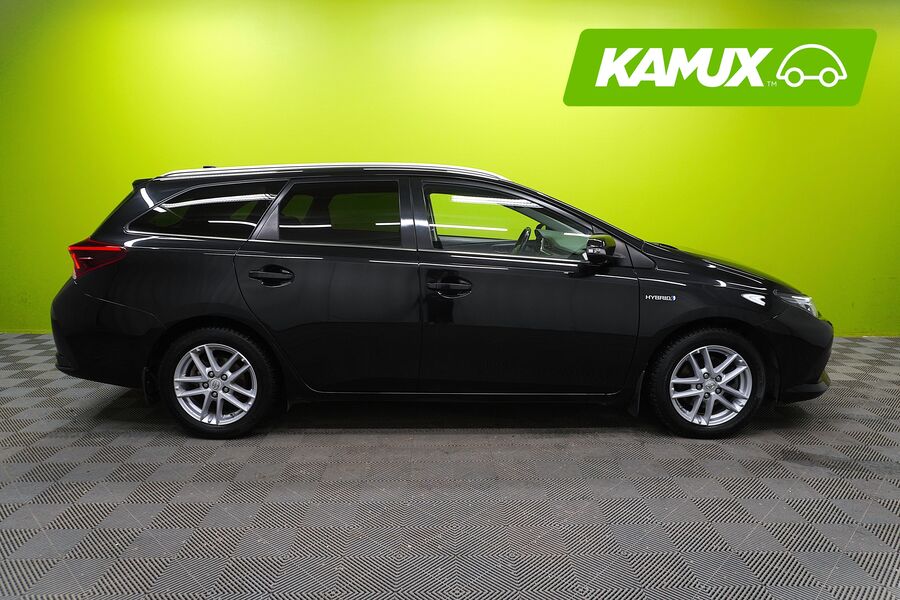 Toyota Auris vaihtoauto