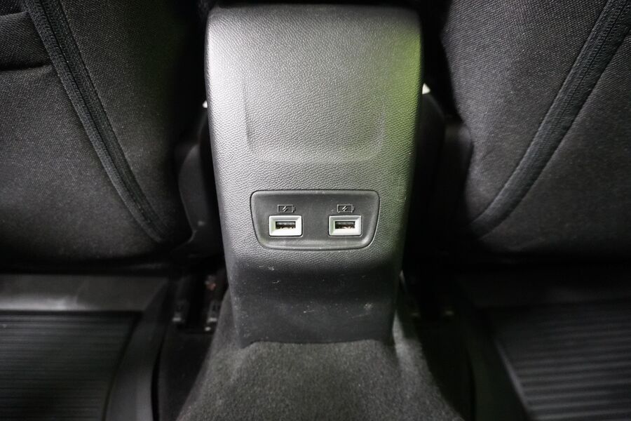 Peugeot e-2008 vaihtoauto