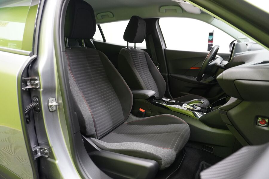 Peugeot e-2008 vaihtoauto