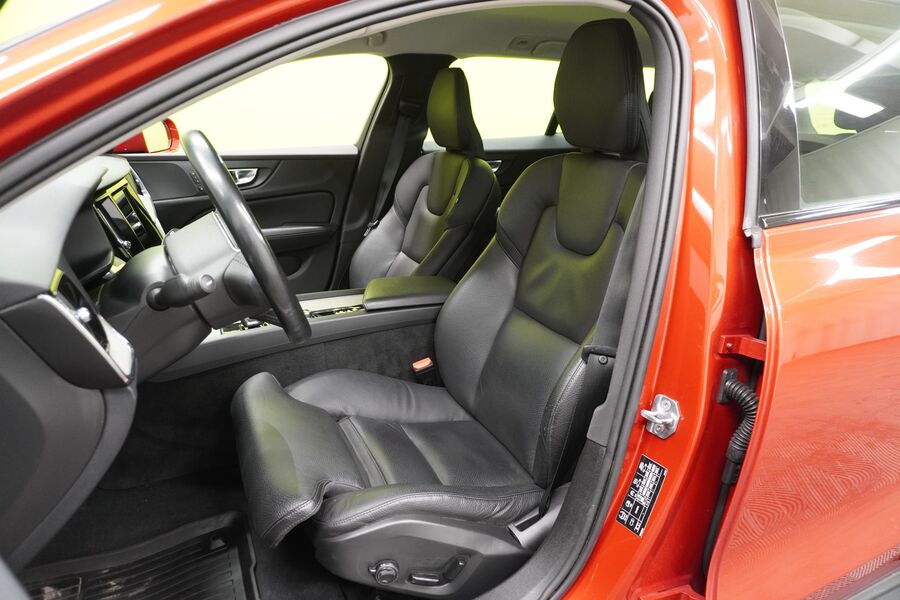 Volvo V60 Cross Country vaihtoauto