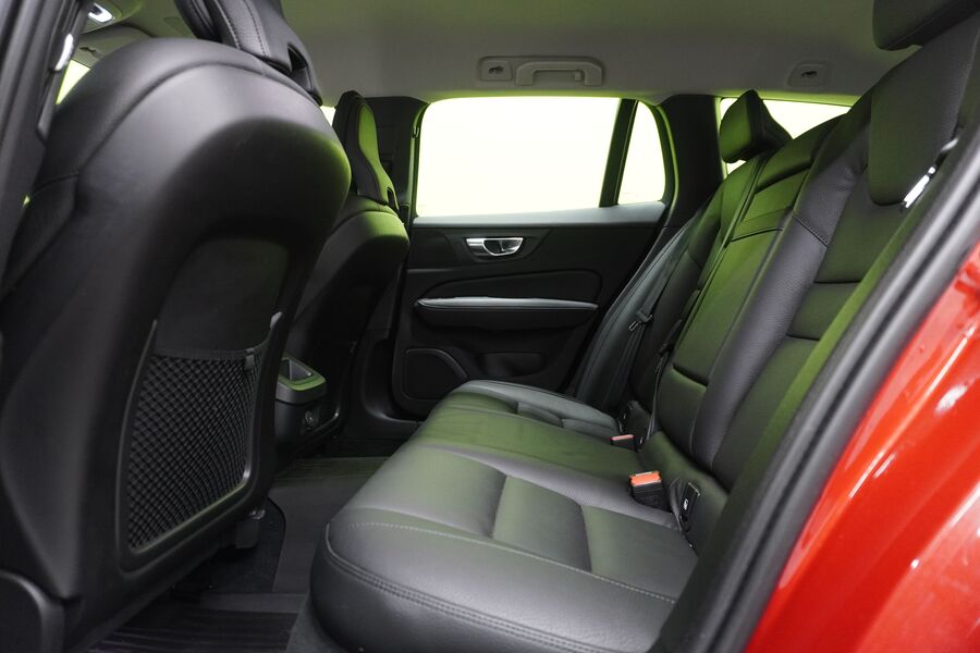 Volvo V60 Cross Country vaihtoauto