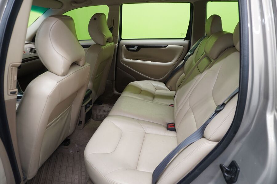 Volvo V70 vaihtoauto