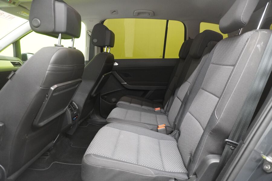 Volkswagen Touran vaihtoauto