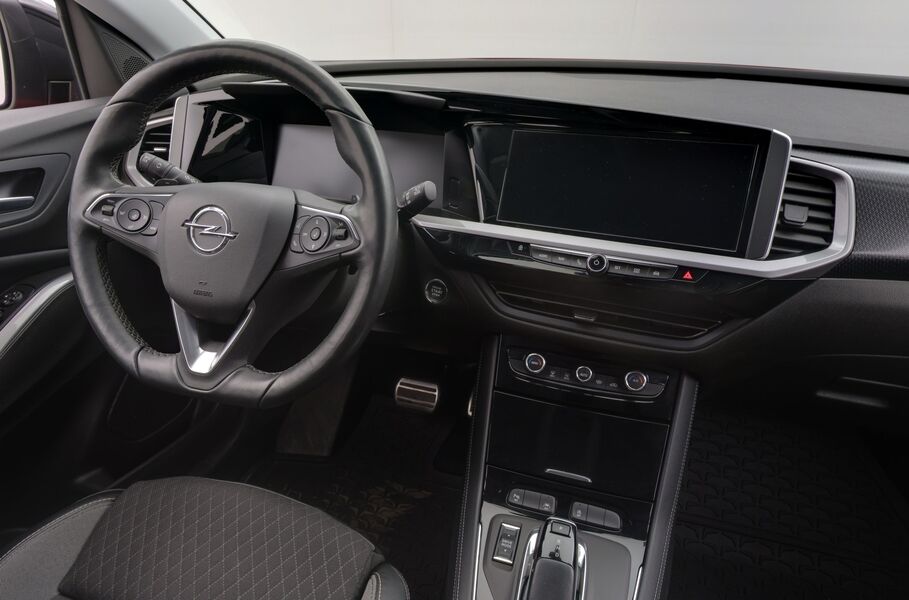 Opel Grandland vaihtoauto