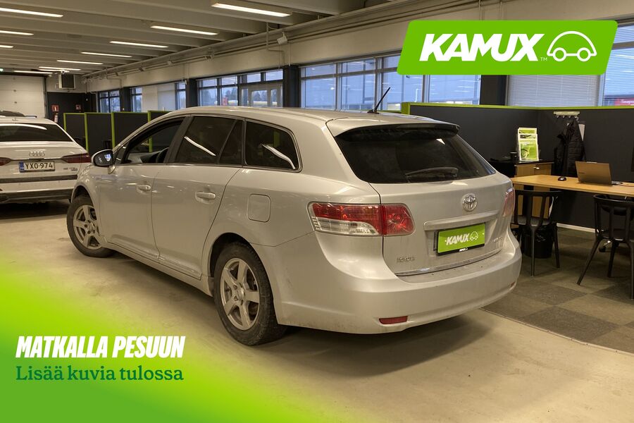 Toyota Avensis vaihtoauto