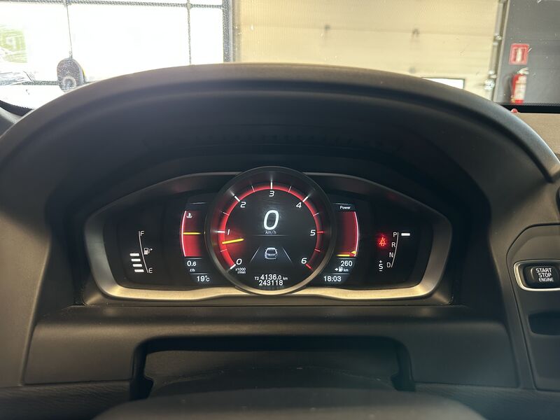 Volvo XC60 vaihtoauto