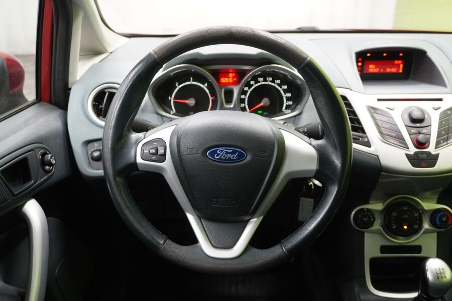 Ford Fiesta vaihtoauto