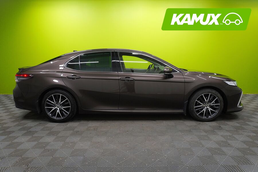 Toyota Camry vaihtoauto