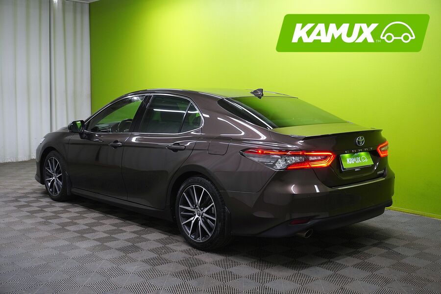 Toyota Camry vaihtoauto