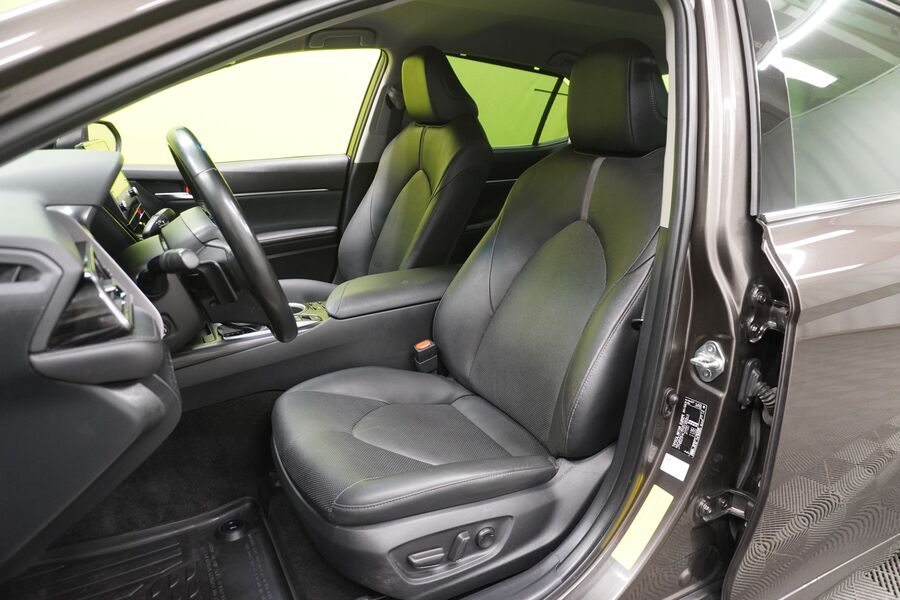 Toyota Camry vaihtoauto