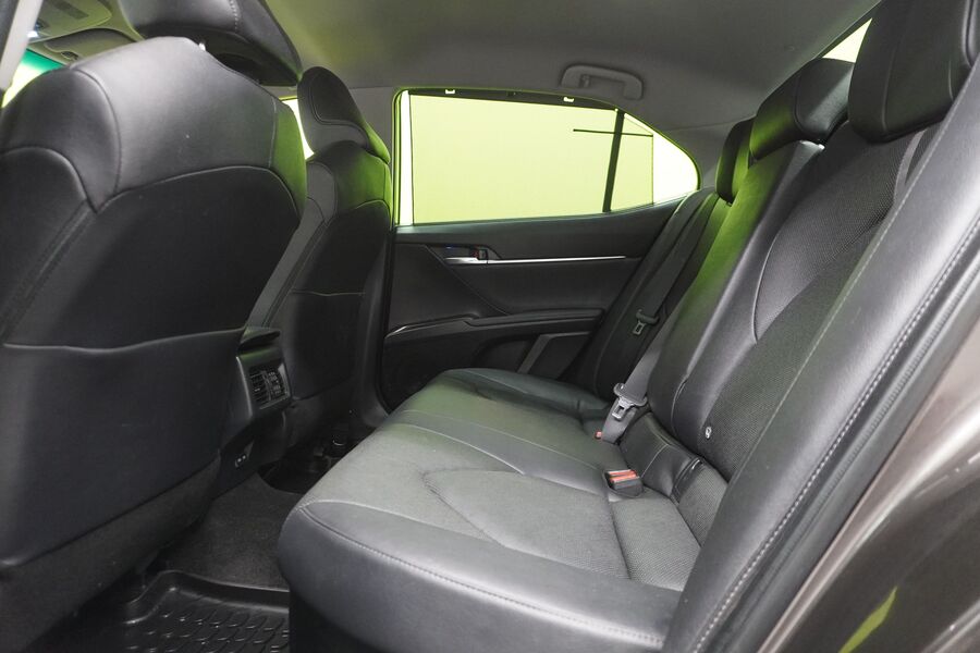 Toyota Camry vaihtoauto