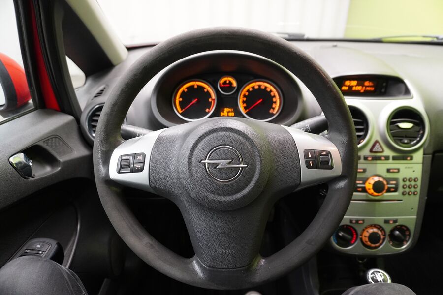 Opel Corsa vaihtoauto