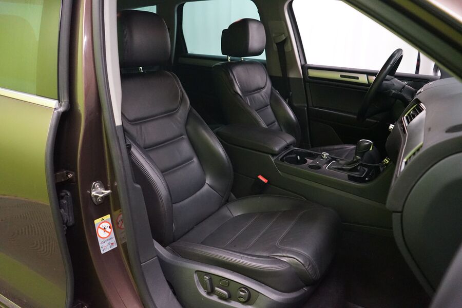 Volkswagen Touareg vaihtoauto