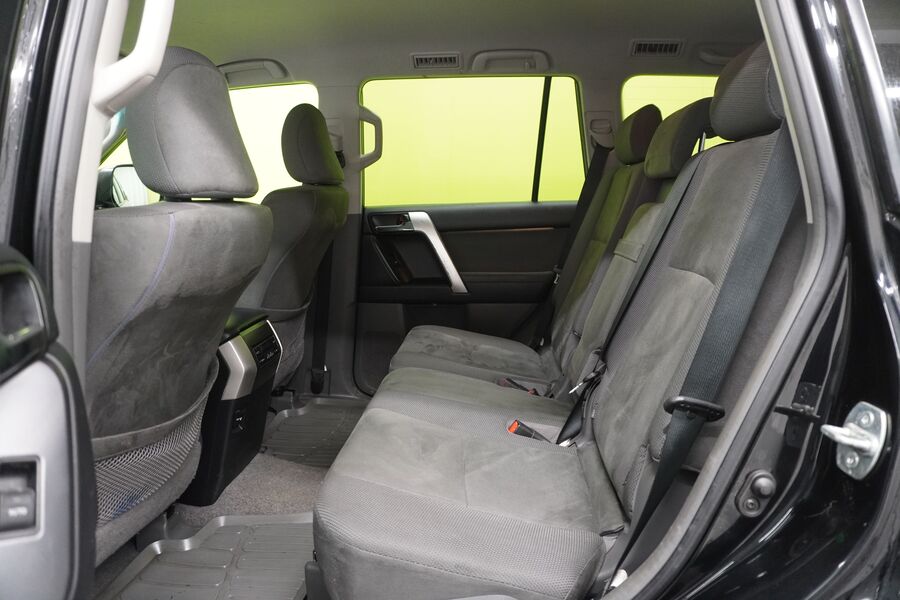 Toyota Land Cruiser vaihtoauto