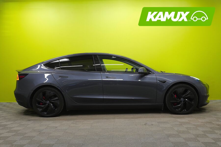 Tesla Model 3 vaihtoauto