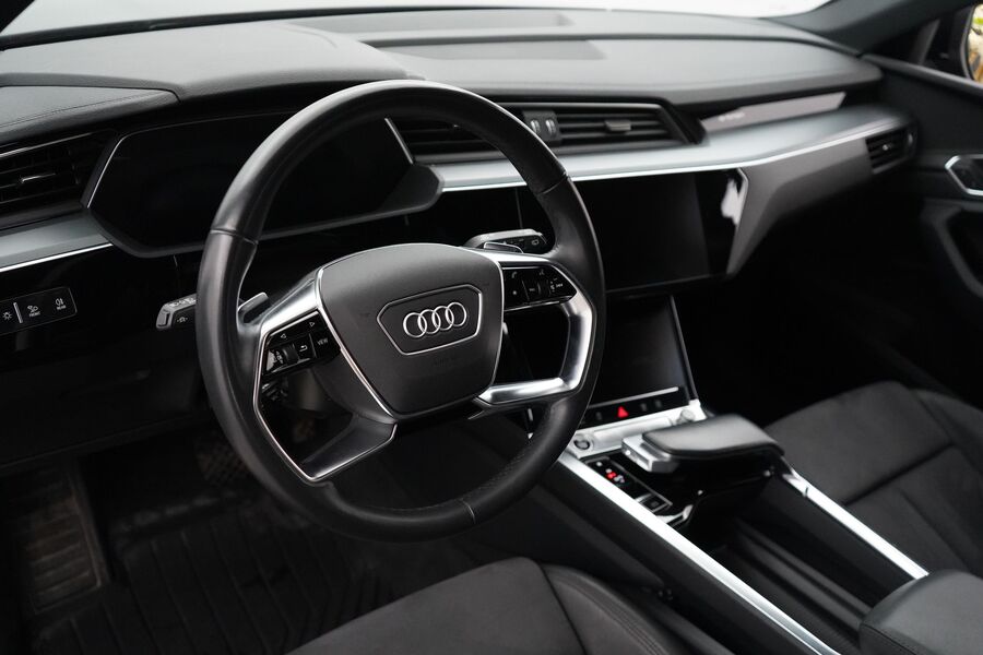 Audi e-tron vaihtoauto