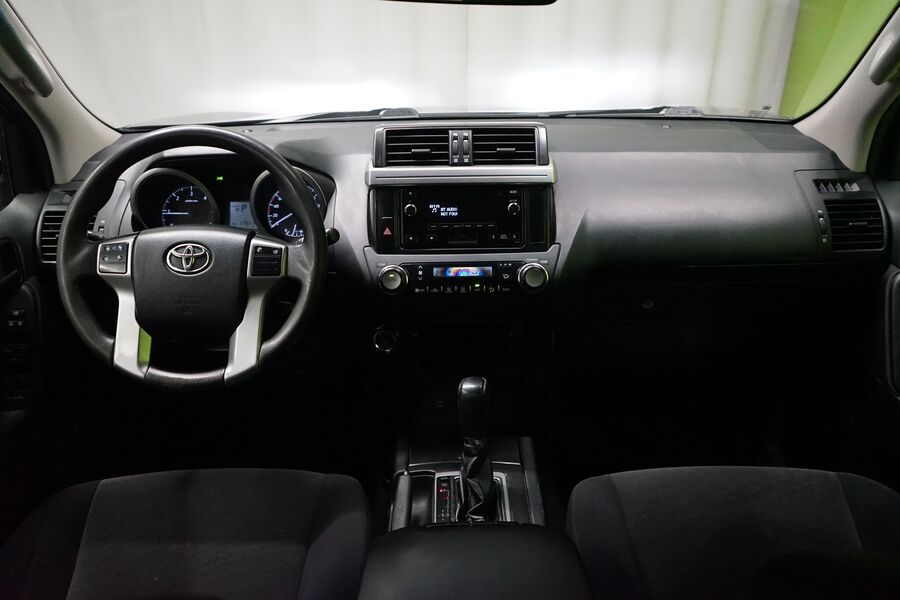 Toyota Land Cruiser vaihtoauto