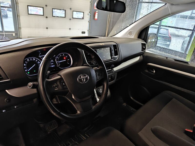 Toyota Proace Verso vaihtoauto