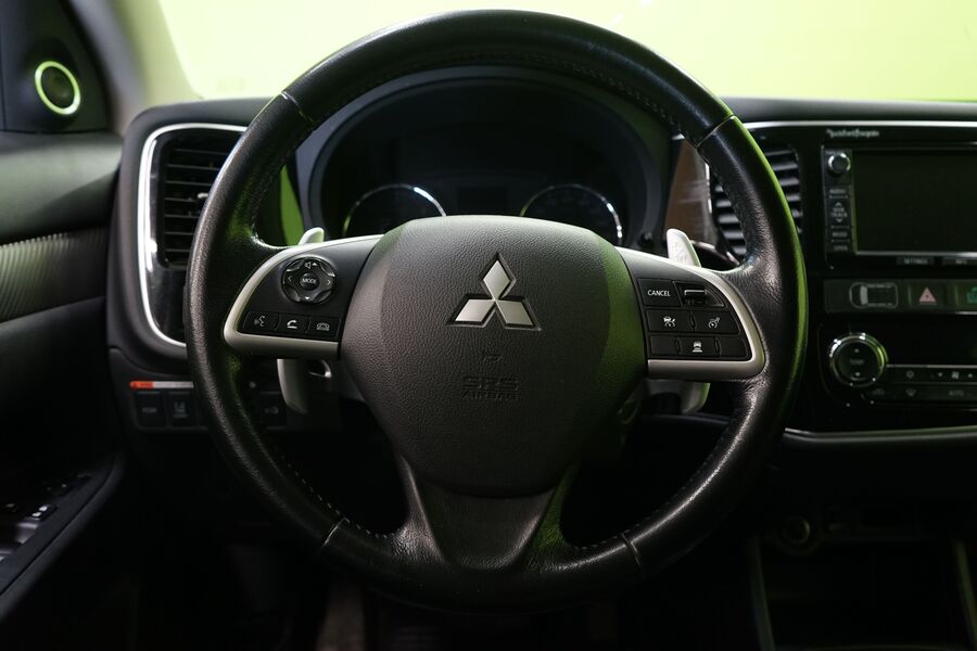 Mitsubishi Outlander vaihtoauto