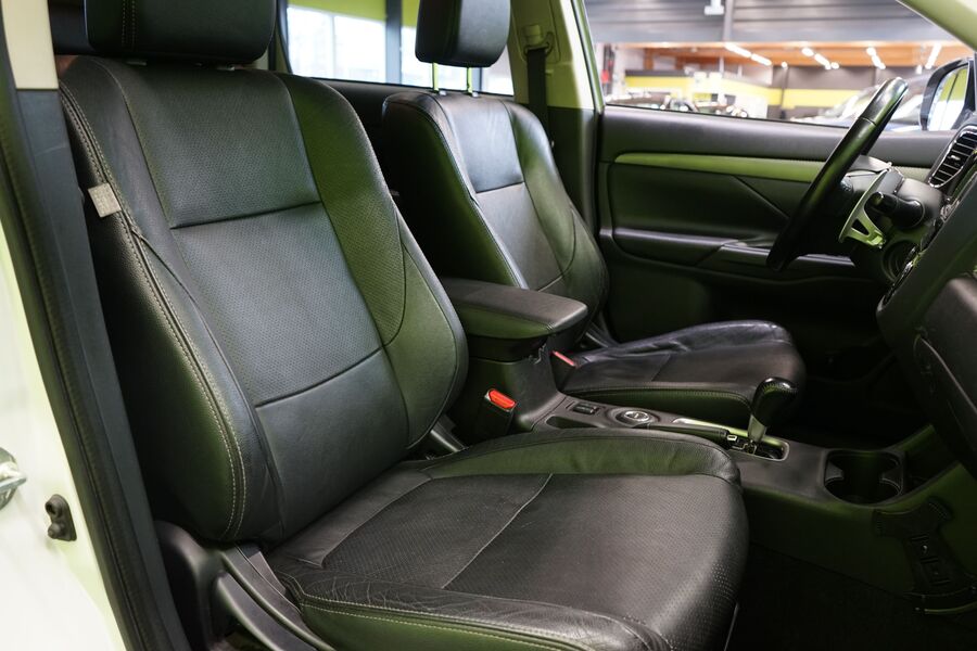 Mitsubishi Outlander vaihtoauto