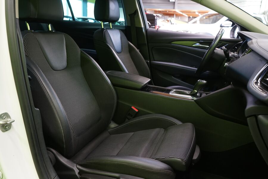 Opel Insignia vaihtoauto