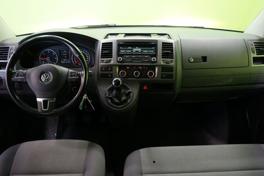 Volkswagen Caravelle vaihtoauto