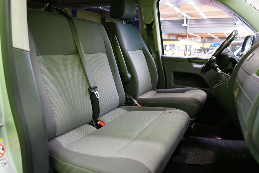 Volkswagen Caravelle vaihtoauto