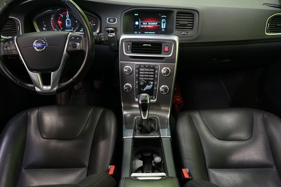 Volvo V60 Cross Country vaihtoauto