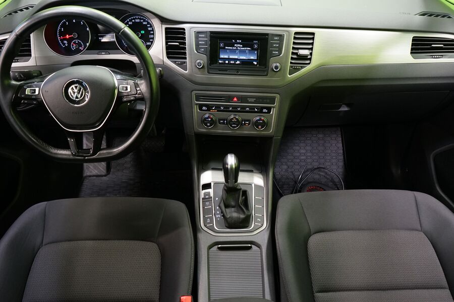 Volkswagen Golf Sportsvan vaihtoauto