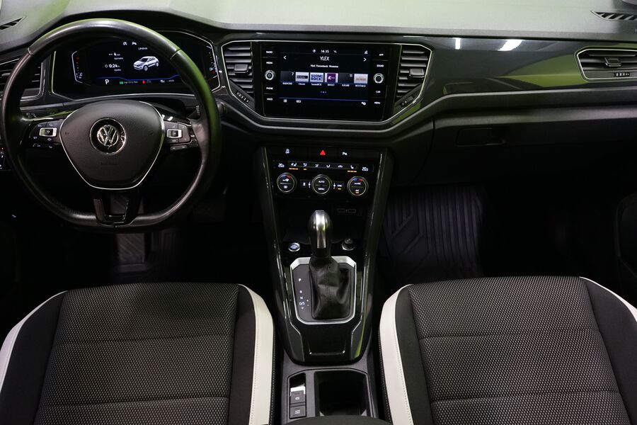 Volkswagen T-Roc vaihtoauto