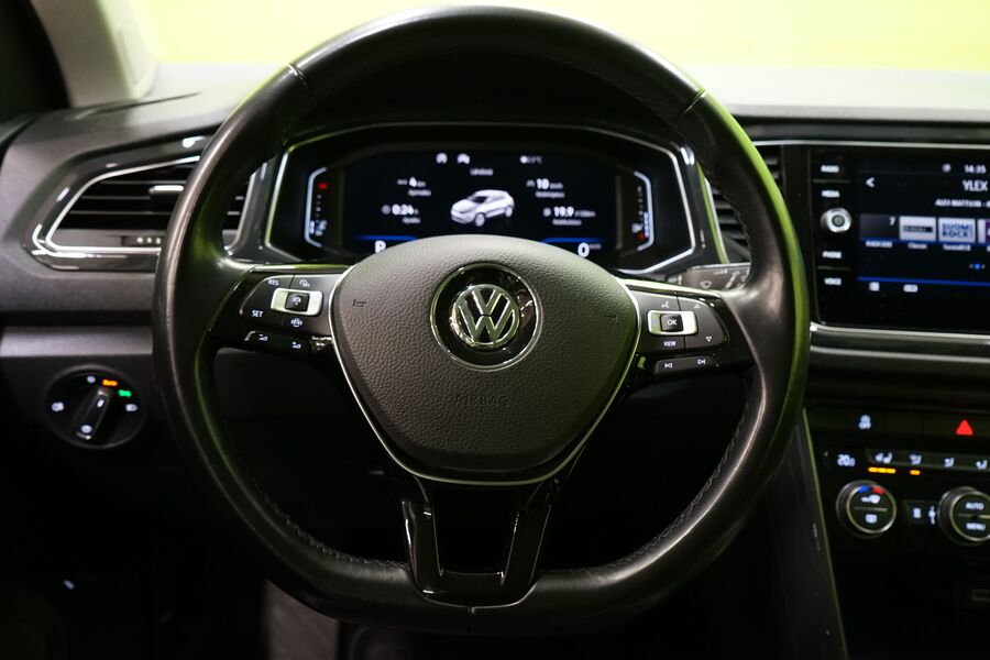 Volkswagen T-Roc vaihtoauto