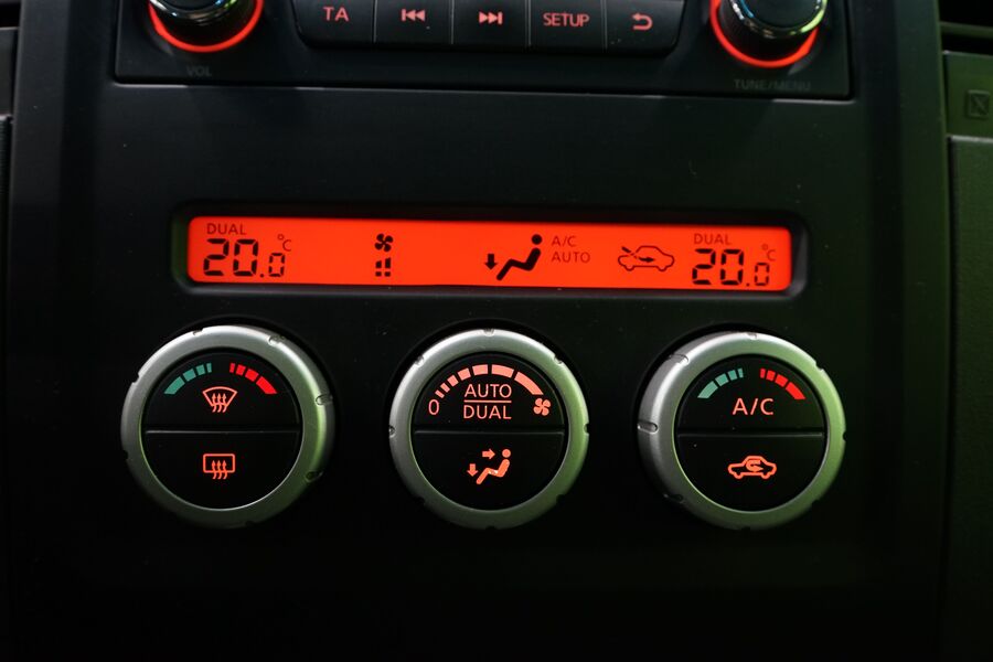 Nissan Navara vaihtoauto