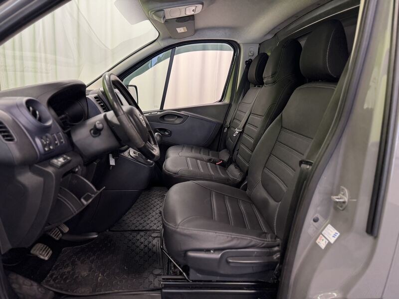 Opel Vivaro vaihtoauto