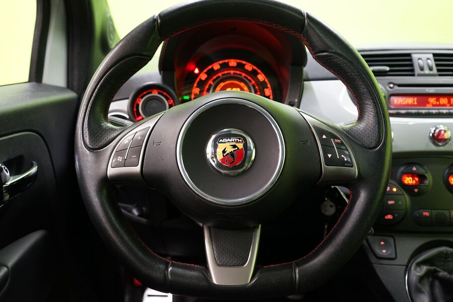 Fiat-Abarth 500 vaihtoauto