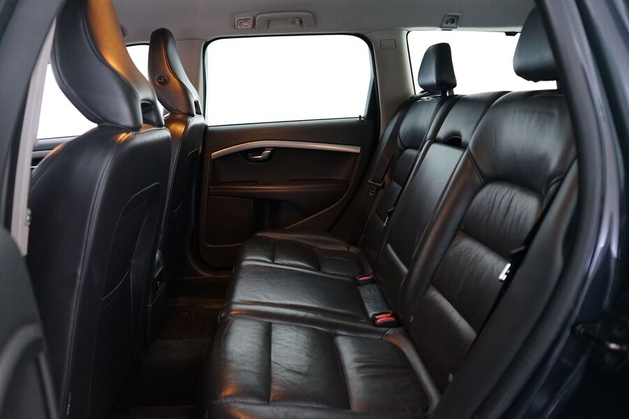 Volvo V70 vaihtoauto