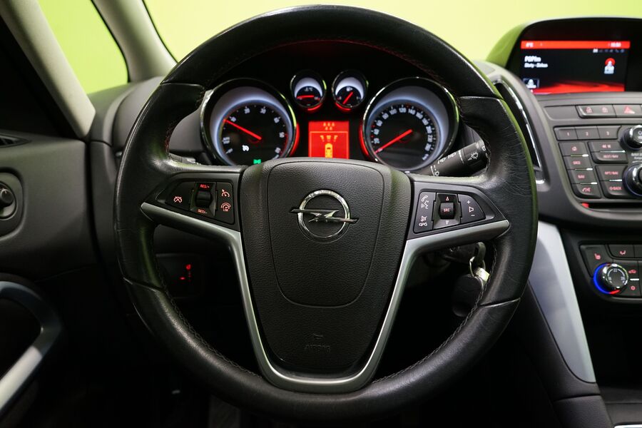 Opel Zafira Tourer vaihtoauto