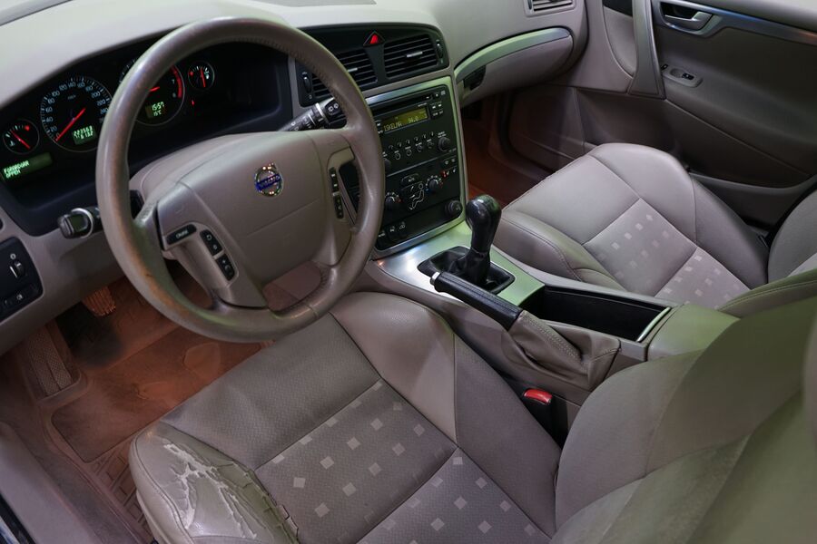 Volvo V70 vaihtoauto